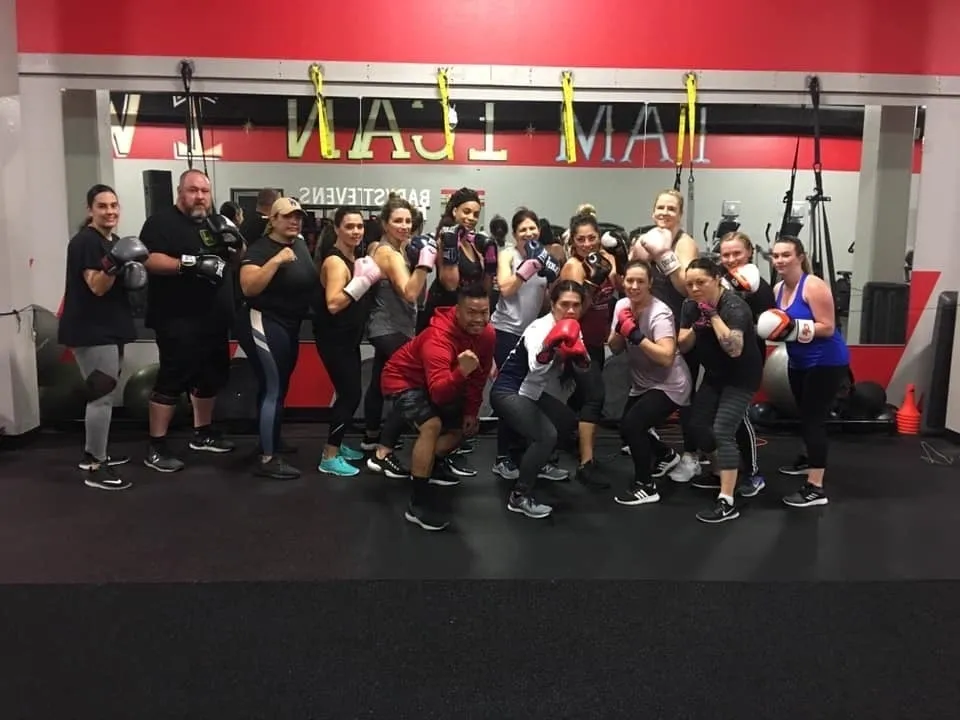 FE Boxing group class in action
